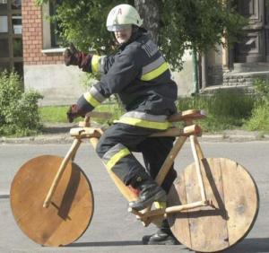 velosiped-iz-dereva.jpg