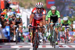 3-й этап  Joaquin Rodriguez (Esp) Katusha и Wilco Kelderman (Ned) Belkin.jpg