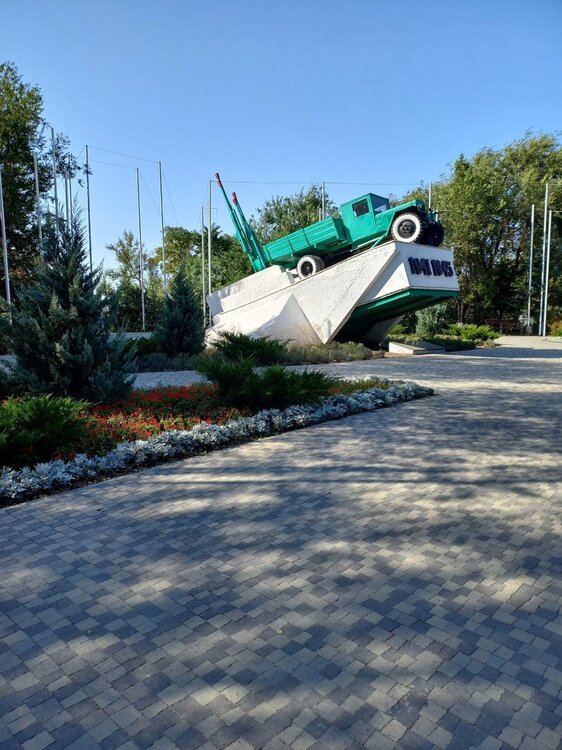 h-2489.jpg